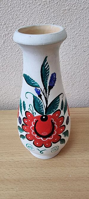 Глиняная ваза.jpg