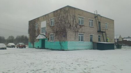 Photo 5399834903069190095 y.jpg