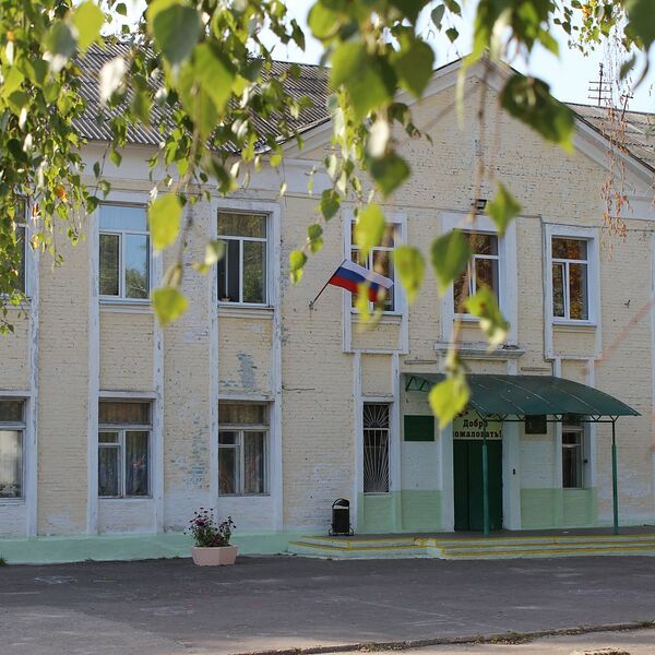 Файл:Школа 10 Гусь-Хрустальный.jpg